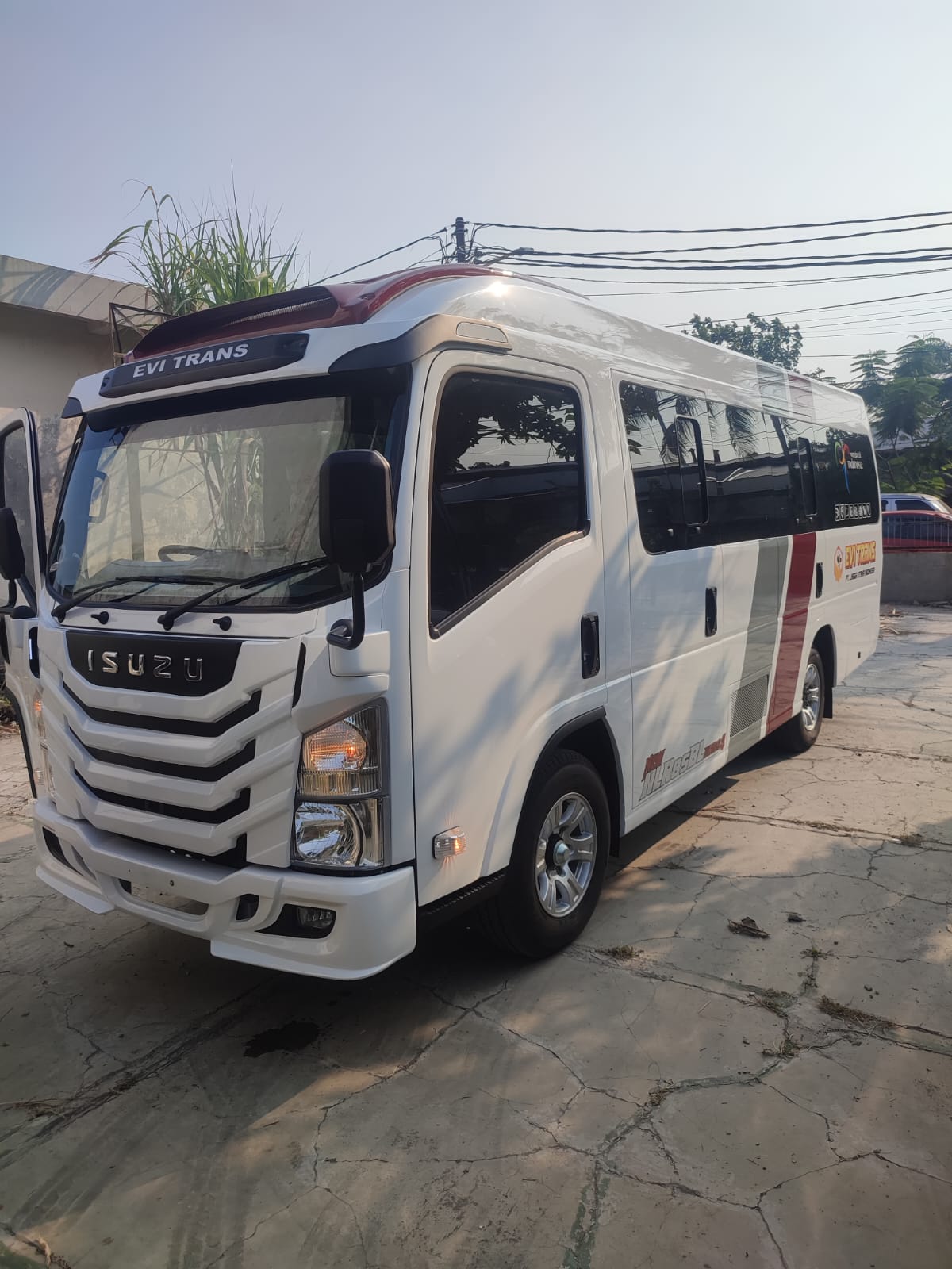 EviTransport - Sewa ELF Jakarta